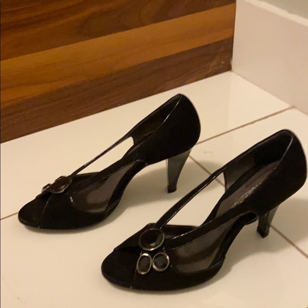 Gorgeous Eroto Kritos Black jeweled heels